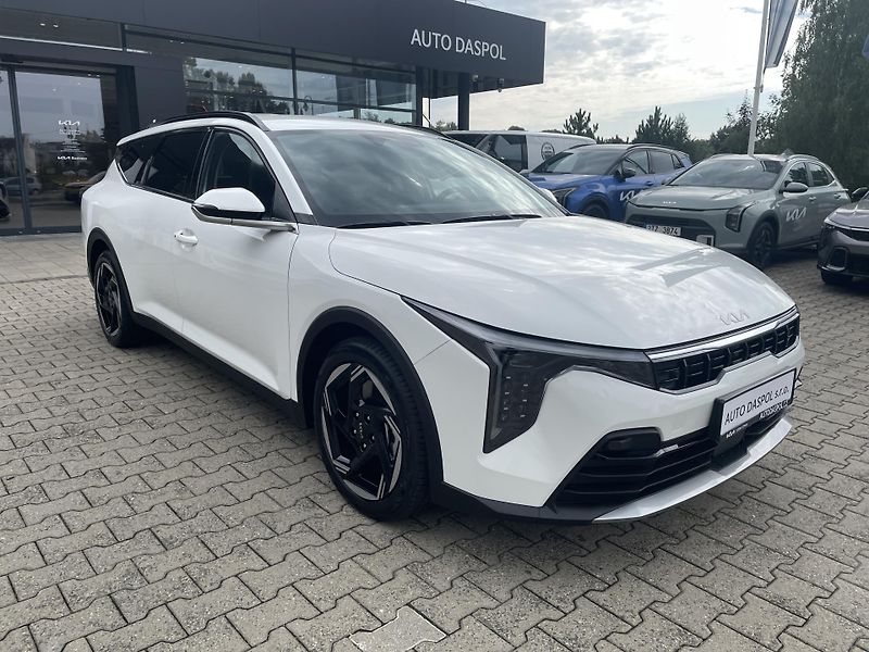 Kia K4 Sportswagon (2026) 1,6 T-GDi 7DCT TOP  - fotka 1 z 22