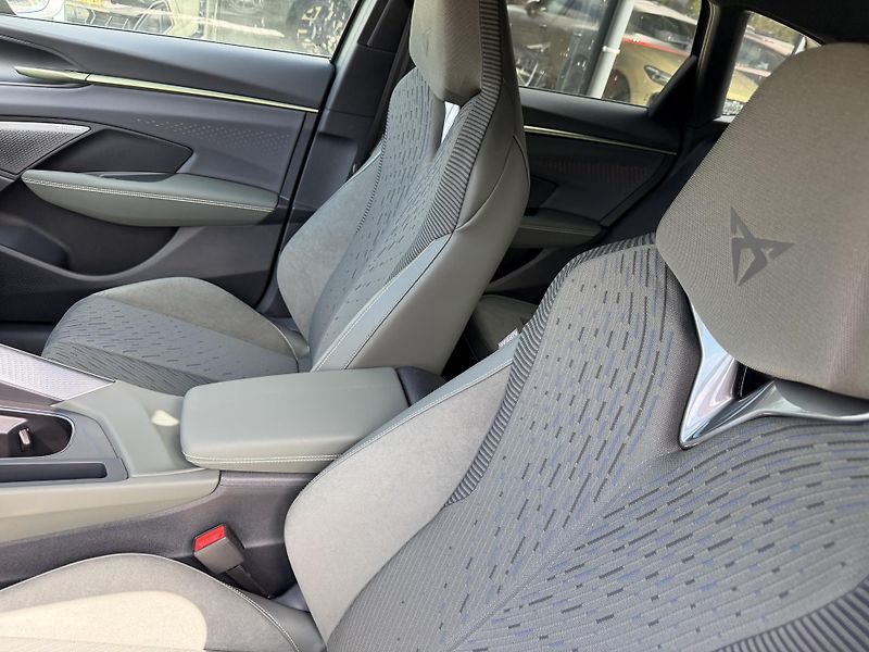 Cupra Terramar (2026) 2.0TSI 150kW 4WD TRIBE NT IMPR - fotka 38 z 49