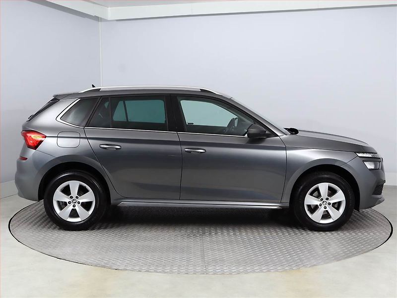 Škoda Kamiq (2023) Style 1.0 TSI - fotka 6 z 17