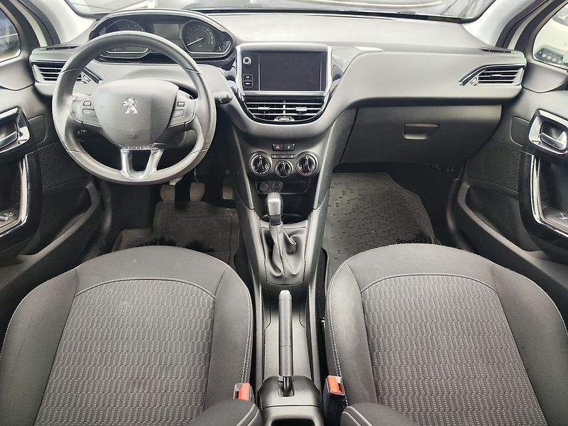 Peugeot 208 1.2 PureTech/Active ČR 1.Majit - fotka 11 z 27