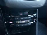 Peugeot 2008 (2017) 1.2 PureTech, Serv.kniha, Navi - náhled 12