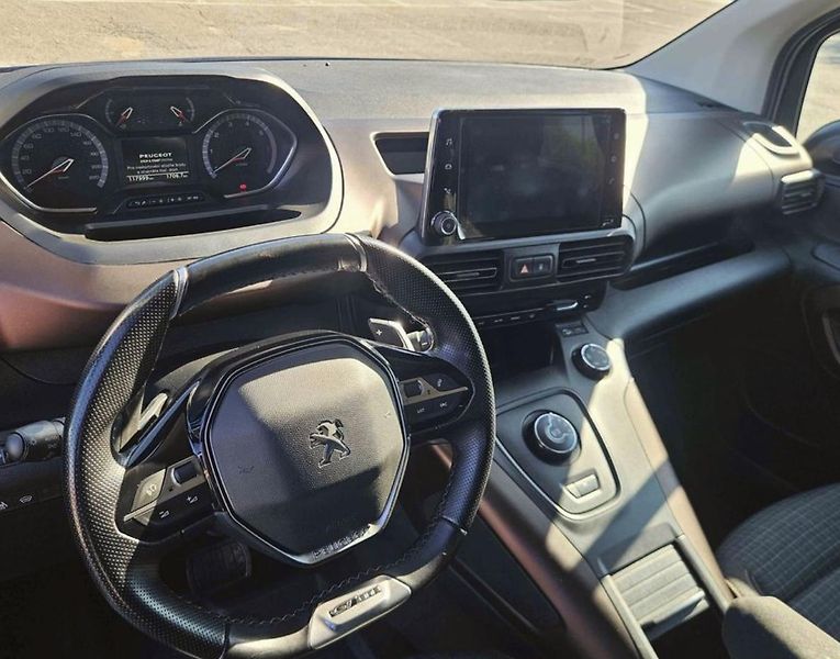 Peugeot Rifter LONG GT-LINE 1.5HDI 96kW 7MÍST - fotka 7 z 9