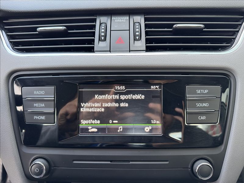 Škoda Octavia 1,6 TDI 81kW 2.maj. původ ČR - fotka 40 z 50