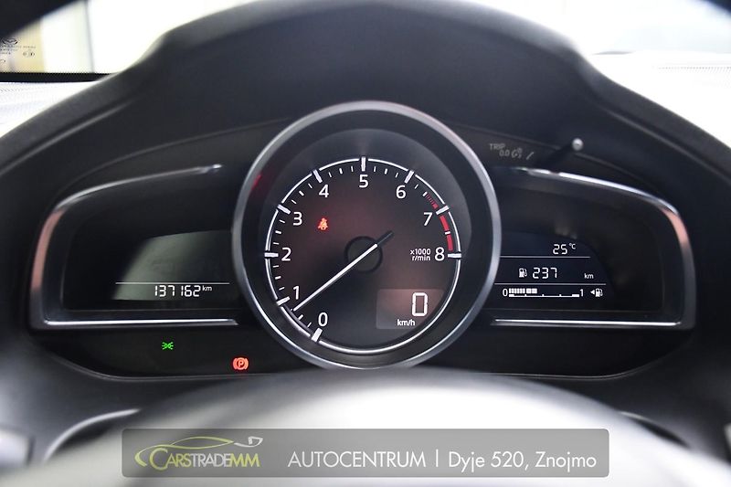 Mazda 3 2.0 SkyActiv-G120 REVOLUTION - fotka 30 z 52