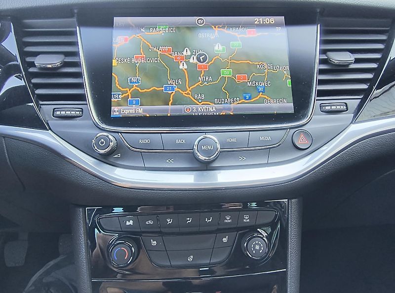 Opel Astra 1.6 CDTI 81KW/NAVI/4XVYHŘ.SEDA - fotka 34 z 60
