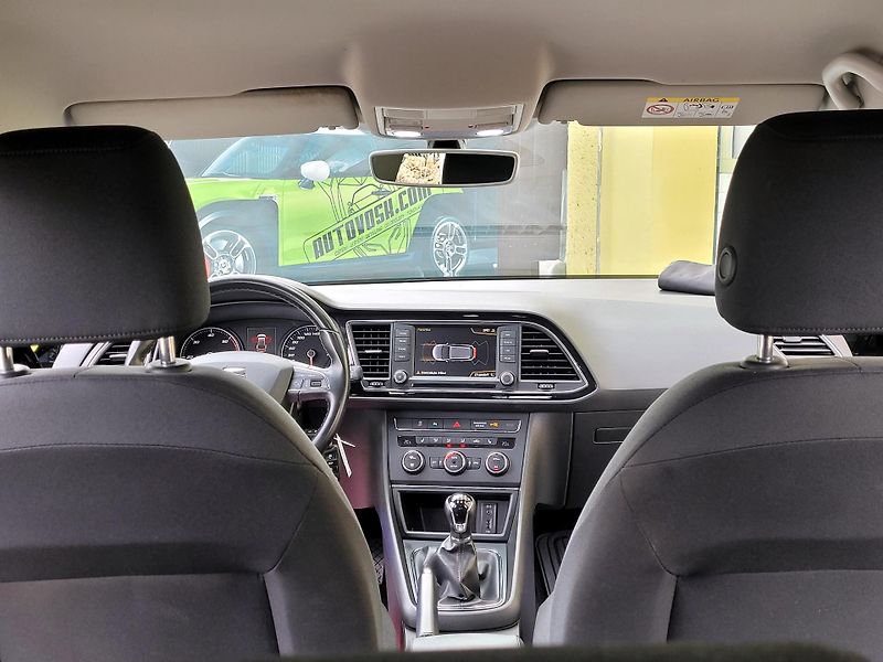 Seat Leon 2,0 TDI Style *SERV.KNÍŽKA* - fotka 15 z 45