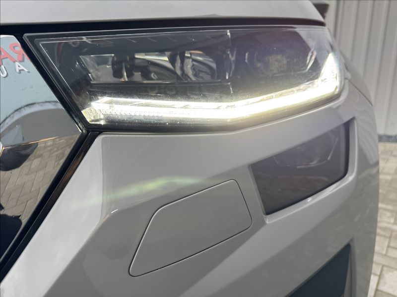 Škoda Kodiaq 1,5 TSI DSG Style Exclusive ČR - fotka 9 z 50