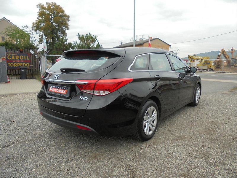 Hyundai i40 (2013) 1.6 GDI- KLIMA- SERVISKA - fotka 7 z 12