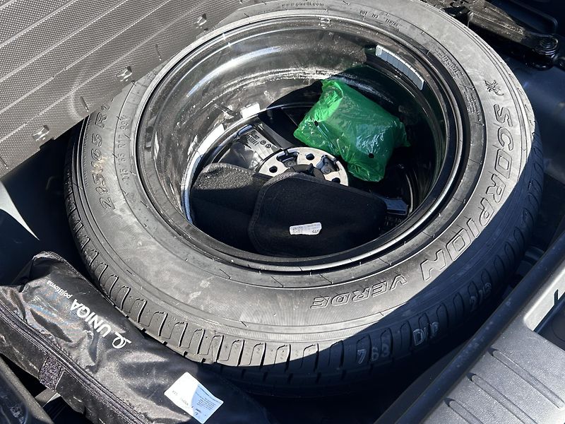 Hyundai Tucson 1.6 T-GDi Smart - fotka 26 z 38