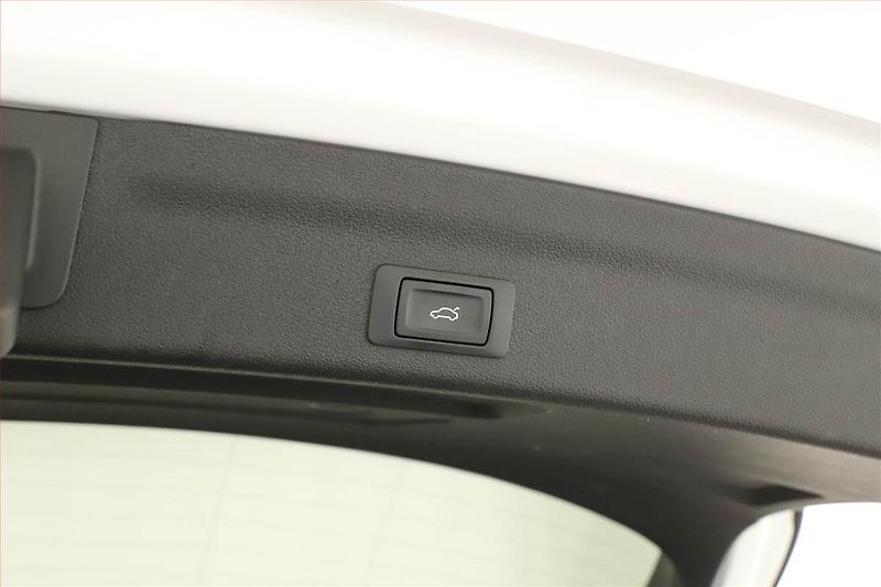 Audi A6 (2022) 45 TFSI - fotka 9 z 20