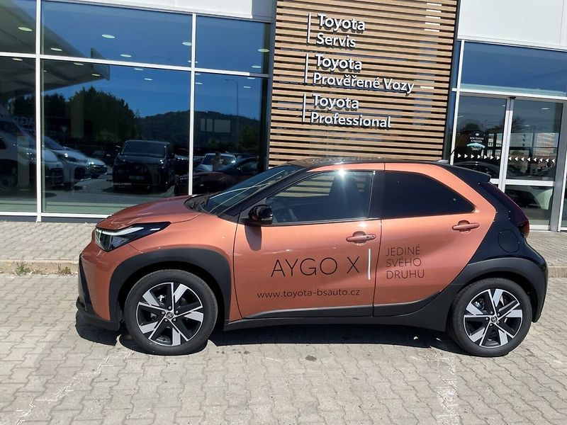 Toyota Aygo 1,5 STYLE SMART - fotka 3 z 10