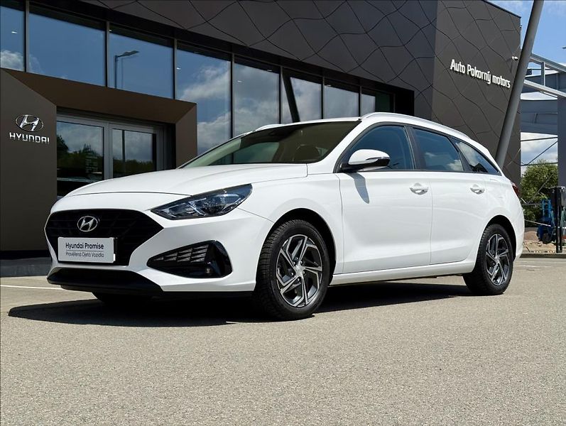 Hyundai i30 1,5 i  WG Family Comfort - fotka 1 z 23