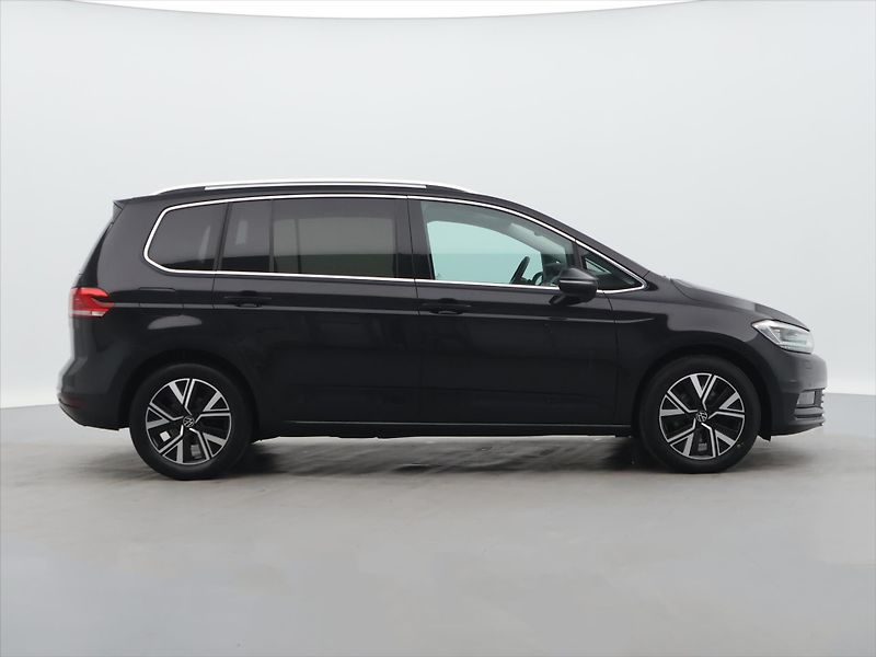 Volkswagen Touran 2,0 TDI DSG Highline 7Míst DPH - fotka 8 z 41