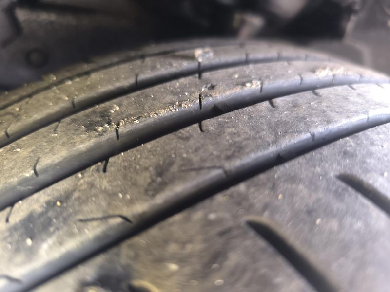 Mazda 3 KRÁSNÁ,MAX VÝBAVA,SERVIS,1MAJ. - fotka 19 z 24