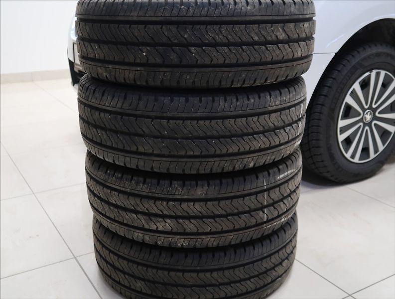 Peugeot Partner Tepee 1,6 BLUEHDi 1. MAJ ČR DPH - fotka 47 z 47