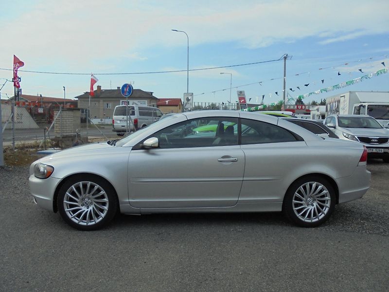 Volvo C70 (2007) 2.4 D5 - AUTOMAT - NAVI - KŮŽE - fotka 4 z 11