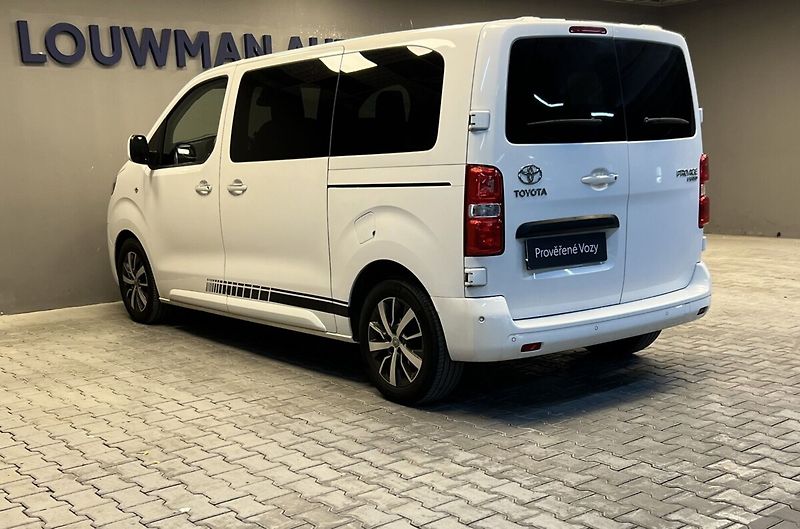Toyota ProAce Verso 2,0D AT Shuttle Business Premi - fotka 8 z 18