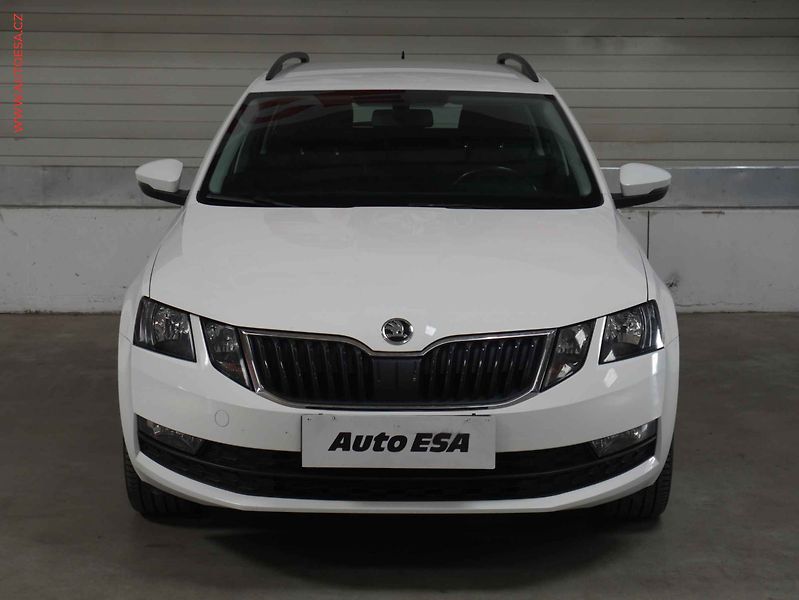 Škoda Octavia (2019) 2.0 TDi, 1.maj,ČR, Style - fotka 2 z 22