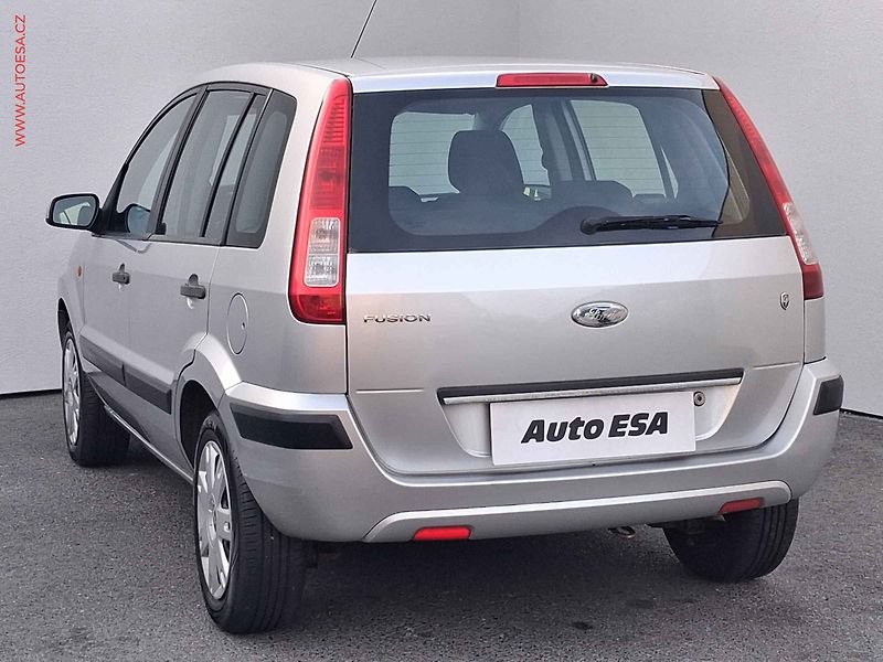 Ford Fusion (2006) 1.4i, 2.maj, AC - fotka 6 z 15