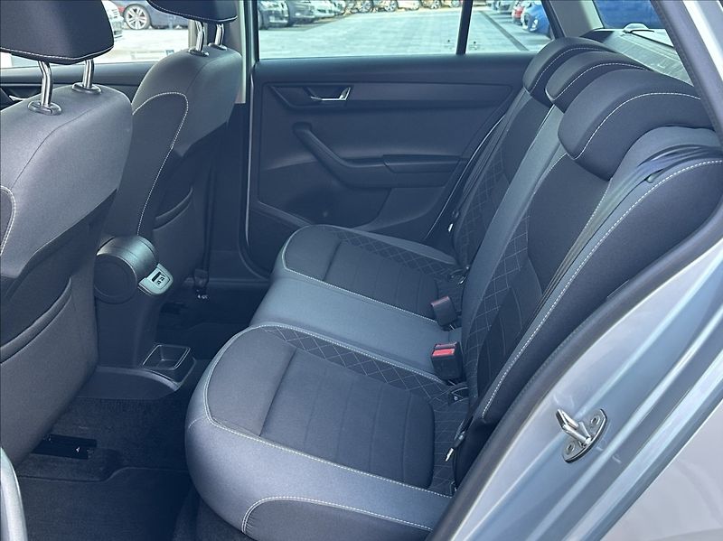 Škoda Fabia 1,0 TSI 95PS  Ambition Top - fotka 14 z 52