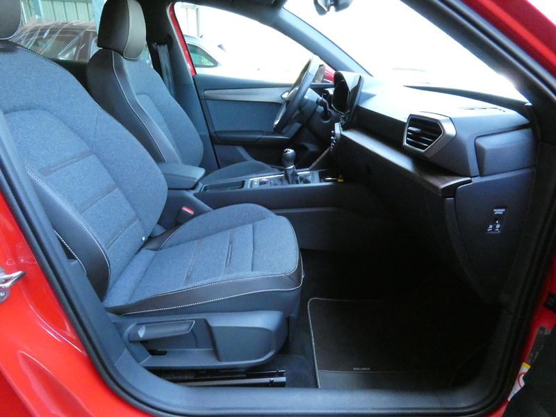 Seat Leon (2022) Combi Xellence 1,5 TSI 110KW - fotka 21 z 30