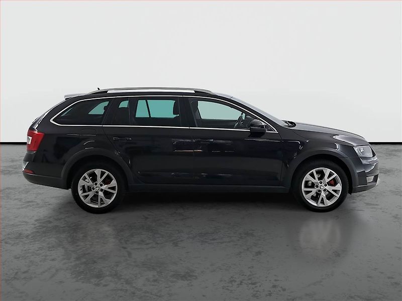 Škoda Octavia (2016) Scout 2.0 TDI, 4X4, Automat - fotka 6 z 18