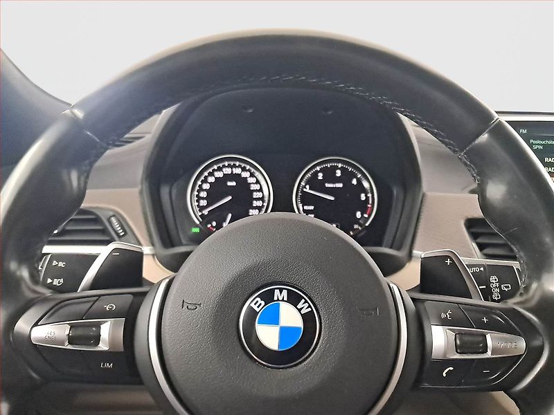 BMW X2 (2018) xDrive20d - fotka 17 z 18