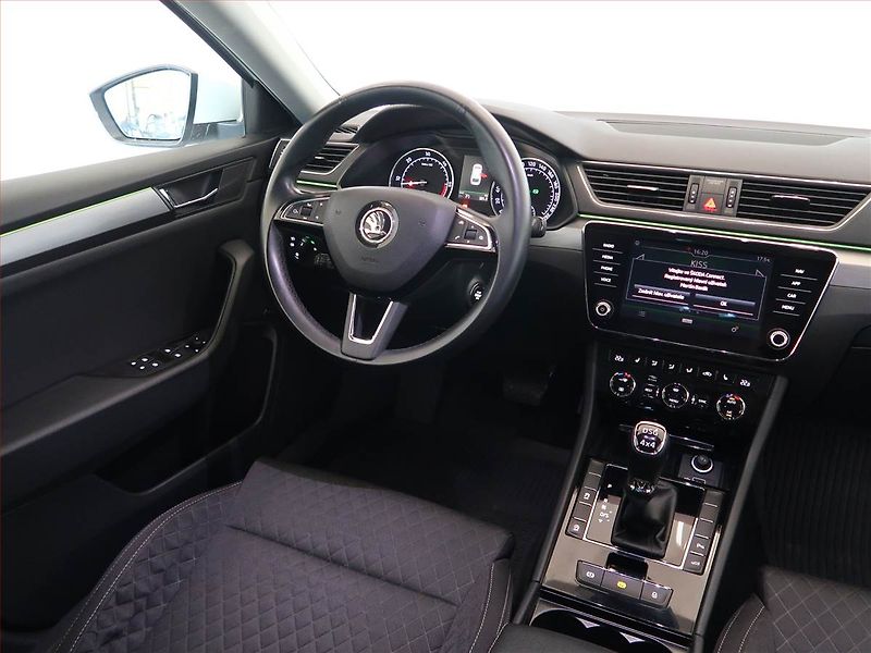 Škoda Superb (2018) Style Plus 2.0 TDI, 4X4 - fotka 7 z 12