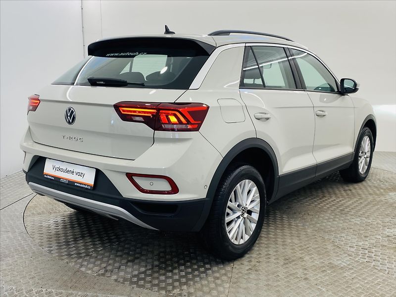 Volkswagen T-Roc 1,0 TSI 81kW Life - fotka 2 z 24