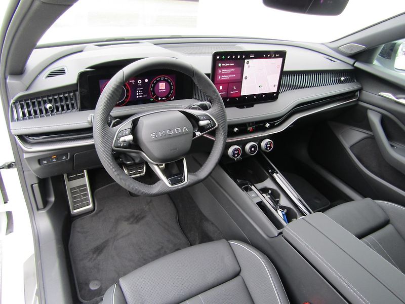 Škoda Superb (2026) Combi Sportline 2.0 TDI 142 kW - fotka 5 z 30