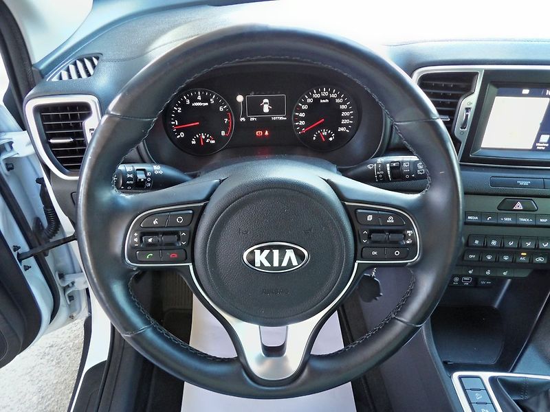 Kia Sportage 1.6GDi 97kW ČR Navi Kamera DPH - fotka 14 z 34