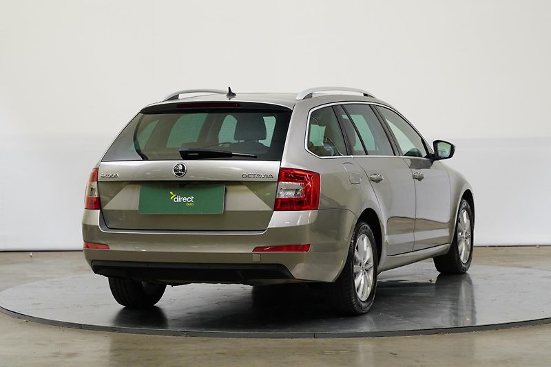 Škoda Octavia - fotka 2 z 27