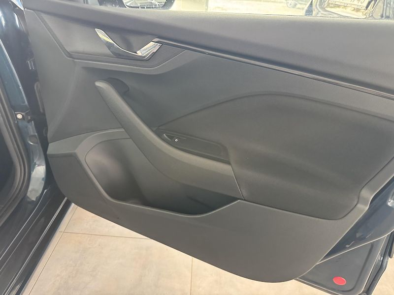 Škoda Scala (2020) 1,0TSi 81:KW LED TEMPOMAT  - fotka 22 z 25