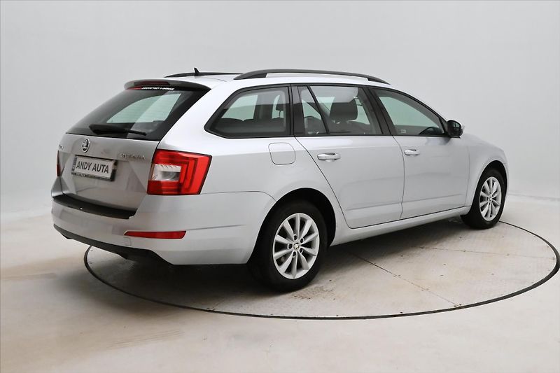 Škoda Octavia 1,6 TDI 77 kW DSG Ambition Zár - fotka 5 z 29