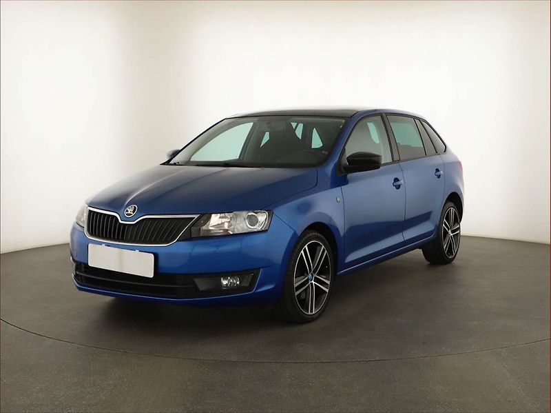Škoda Rapid (2015) Spaceback 1.2 TSI, Tempomat - fotka 2 z 15