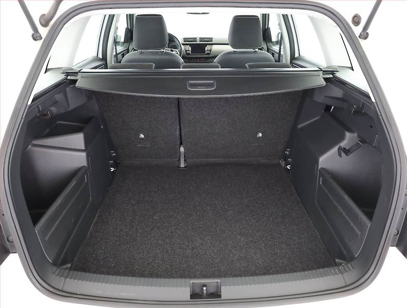 Škoda Fabia (2021) Style 1.0 TSI, ČR,1.maj - fotka 11 z 20
