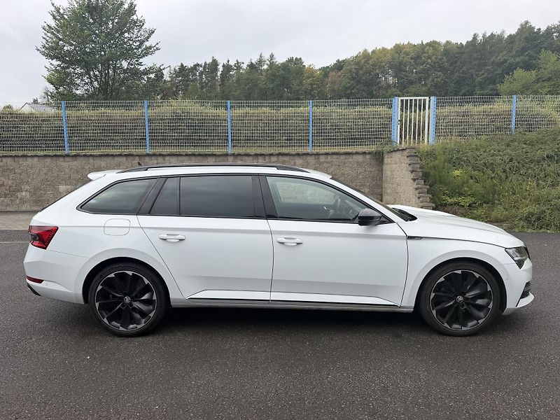 Škoda Superb 2,0TDi 147kW 4x4 DSG SPORTLINE - fotka 2 z 20