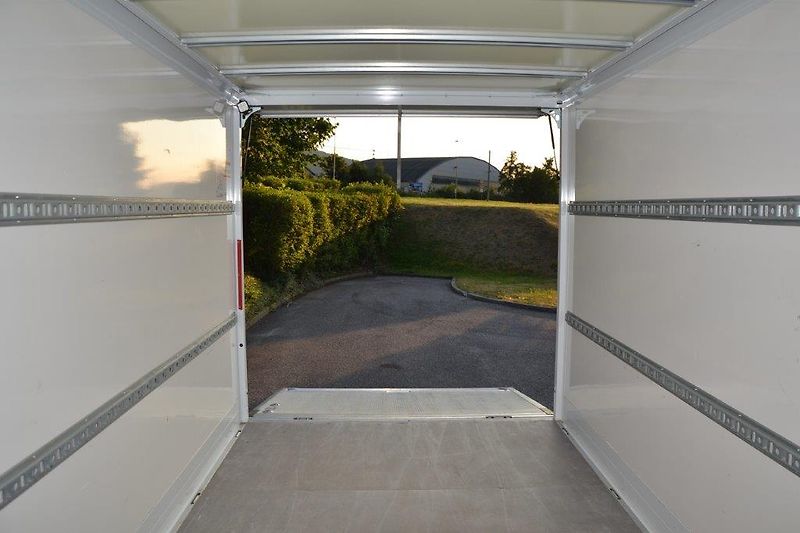 Mercedes-Benz Sprinter 317 hydr. čelo velká výbava  - fotka 42 z 51