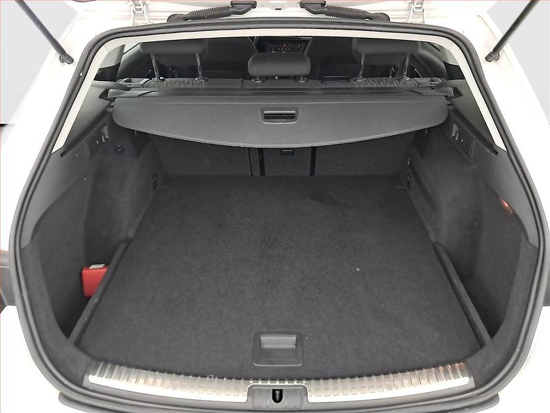Seat Leon (2015) Style 1.2 TSI, Serv.kniha - fotka 14 z 19