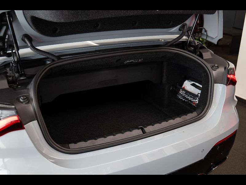 BMW Ostatní i xDrive Cabrio HarmanKardon/3 - fotka 19 z 26