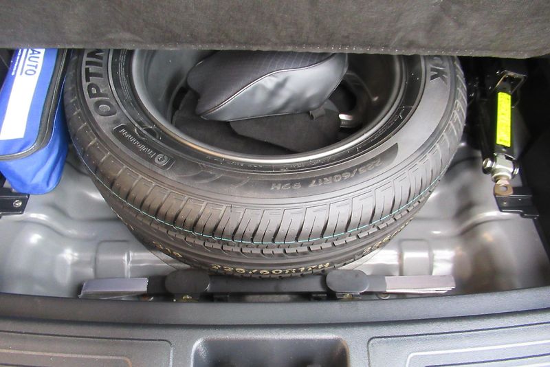 Hyundai ix35 1.7 CRDi AUT. KLIMA PŮVOD ČR - fotka 23 z 24
