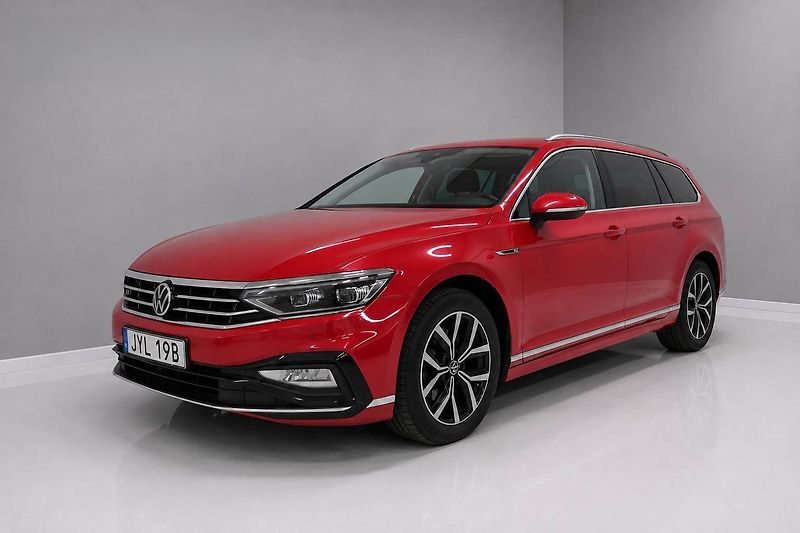 Volkswagen Passat TDI 147kW R-Line IQ NezTo ACC - fotka 1 z 25