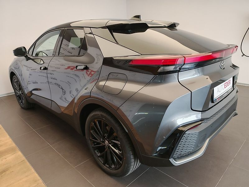 Toyota C-HR 2.0 PHEV GR SPORT - fotka 6 z 39