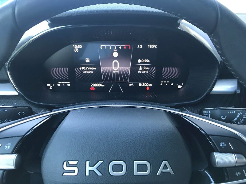 Škoda Fabia (2025) TOP SELECTION 1,0 TSI - fotka 9 z 26