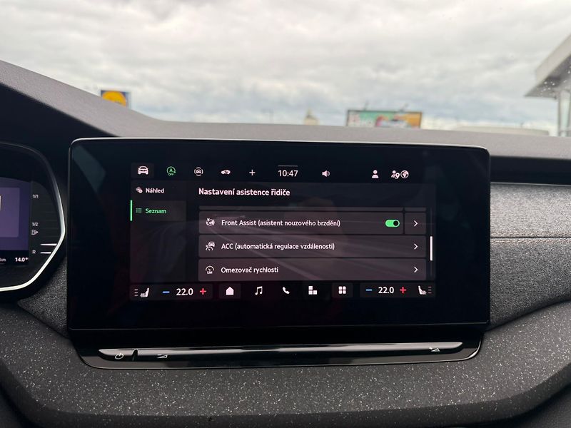 Škoda Octavia Top Selection 2.0 TDI 110kw DS - fotka 16 z 29