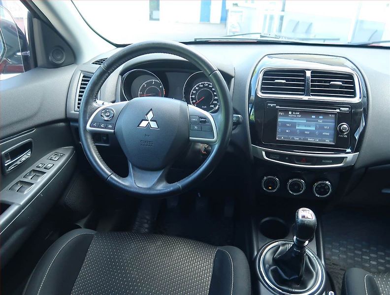 Mitsubishi ASX (2015) Intense 1.8 DI-D MIVEC - fotka 7 z 15