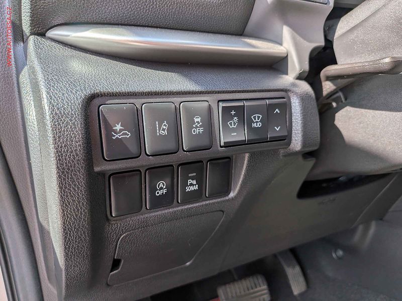 Mitsubishi Eclipse Cross (2021) 1.5 T-MIVEC, 2.maj,ČR - fotka 12 z 19