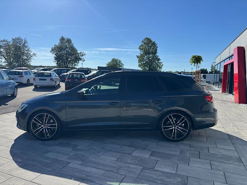 Seat Leon (2020) Cupra 2.0 TSI DSG 213kW - fotka 8 z 41