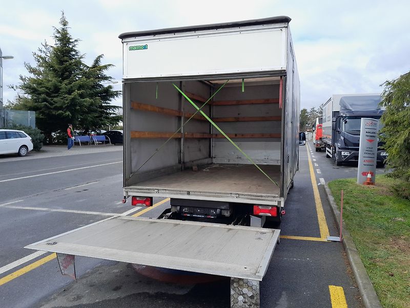 Iveco 35S18 3,0L 10 palet čelo - fotka 26 z 39