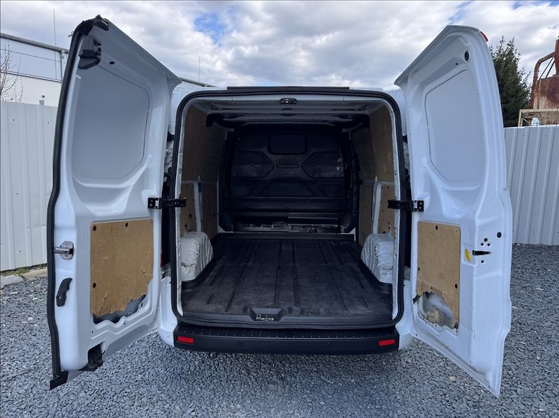 Ford Transit Custom 2,0 TDCi L1H1 DPH 1.maj ČR - fotka 12 z 50